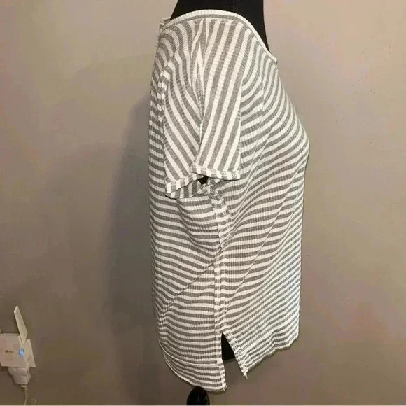 Jackson Rowe  Tee - Picture 2 of 5